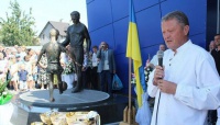 Маркевич відкрив у Винниках пам'ятник своєму батькові