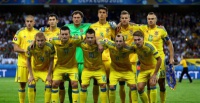Німецькі ЗМІ: у роздягальні збірної України знайшли порожні пляшки та недопалки