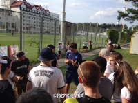 Олександр Шовковський заспокоїв фанів, які вигукували образи в бік Гладкого