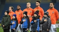 Ультрас зупинили автобус «Шахтаря» і поставили гравцям ультиматум