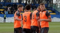 Скандал в Першій Лізі - Директор «Арсенала-Київ» вийшов на поле та вдарив футболіста «Десни»