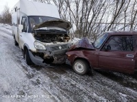 Мікроавтобус із дитячою командою з Кропивницького потрапив у ДТП