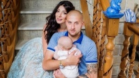 «Лучше бы ты утонул». Ракицкого и его жену атаковали в соцсети после перехода в «Зенит»