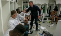 Ребров, Петряк, Харатін та компанія відсвяткували чемпіонство «Ференцвароша» – файєри, відра з водою та інші миттєвості