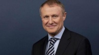 Григорій Суркіс отримав подарунок від доньки на шокуючу суму