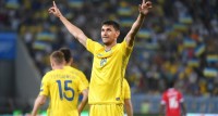 Пять игроков сборной должны сменить клуб после Евро. Это решающие полгода в их карьере