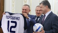 Нахабно забрали гроші! Ігор Суркіс звинуватив Порошенка в крадіжці
