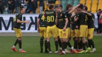Что в первой лиге? За тур до окончания чемпионата — пять претендентов на три путевки в УПЛ. Полный расклад