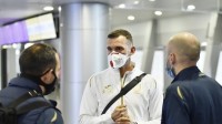Збірна України вилетіла до Франції – у складі делегації лише 10 гравців