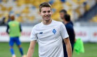 Александр Сирота рассказал с кем бы хотел поменяться футболками после матча с «Барселоной»