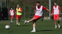 Младен Бартулович: «Будем стараться выиграть у «Шахтера» и удачно завершить год»