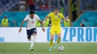 Миколенко – лучший игрок после четвертьфиналов Євро-2020 по успешности единоборств в обороне
