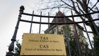 Росія вимагає відновити свої клуби та збірну за прискореною процедурою