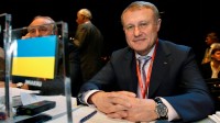 Григорію Суркісу дозволили виїхати з України, але годинники вивезти не дали