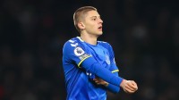 У ній гратиме Миколенко. «Евертон» показав нову домашню форму