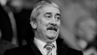 Помер почесний президент «Ліверпуля» – він вивів мерсисайдців у Прем'єр-лігу й допоміг виграти 10 трофеїв за 16 років