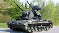 Найкращі у своєму класі. В Україну прибули перші німецькі зенітні комплекси Gepard