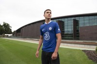 Офіційно. «Челсі» підписав півзахисника «Інтера»