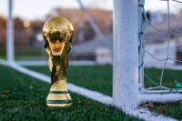 ФІФА продала росії право трансляції матчів ЧС-2022, закривши очі на війну в Україні 