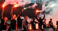 «Донецьк – це Україна»: ультрас «Шахтаря» привітали всіх з Новим роком – атмосферне відео з гарячих точок 