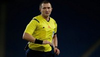 ​Джерело заявило, що головний арбітр матчу «Інгулець» - «Рух» залишився в Петрово на два дні