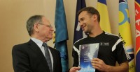 Йожеф Сабо: «Ребров постійно обійме, а Шевченко навіть ніколи не зателефонує»