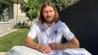 «Ахметов посадив мене на вечерю з Луческу і сказав: «Після фіналу ти підеш»: як Чигринський переїхав до «Барселони»