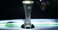 Молотобійці та фіалки. Визначено фінальну пару Ліги конференцій
