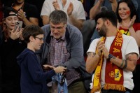 Моуріньо кинув медаль фанату після поразки у фіналі Ліги Європи проти «Севільї»
