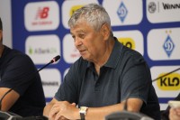 Пристрасті продовжились і після матчу. Пресаташе «Динамо» повідомив, що пресконференція Луческу була завершена достроково