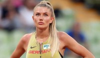 Видовищна сутичка: найсексуальніша спортсменка світу викликала Холанда на дуель