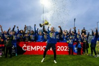 Верпаковскіс святкує. Хто виграв чемпіонат Латвії на драматичному фініші?