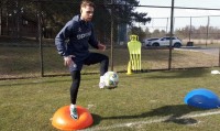 Лєднєв: «Нога зрослася, сподіваюсь, найближчим часом долучитися до загальної групи»