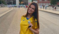 «Яке підкурити?! Я зараз поліцію викличу!»: Лобода – про українців у Німеччині, каву з Коломойським і футболку Циганкова