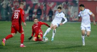 «А VAR у нас вмикається по замовленню чи як?» - бурхливі емоції вболівальників після втрати очок «Динамо» у Рівному