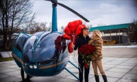 Від Мальдів до гелікоптерів: як футболісти збірної України робили пропозиції своїм половинкам