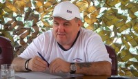 «Лупашко кусає губи і йде вперед‎»: Поворознюк пояснив, за якої ситуації звільнить тренера «Інгульця»