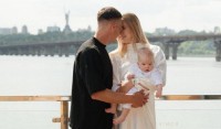 Розкішна обраниця гравця «Динамо» поділилася фото зі спільної зйомки і розповіла, в чому їй пощастило