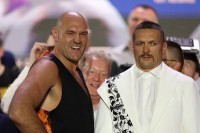 Усик – Ф’юрі букмекери оцінили шанси боксерів на перемогу в поєдинку за титул абсолютного чемпіона світу в надважкій вазі