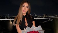 Гаряча дружина Яремчука засвітила ідеальні форми на розкішному пляжі – затролила сама себе, а чоловік посміявся