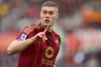 Довбик вийшов на третє місце у списку найкращих українських бомбардирів у клубах ТОП-ліг. До показника Вороніна – 22 голи