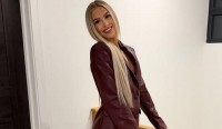Гаряча атака без м’яча: футболістка влаштувала спекотне шоу на пляжі в червоному купальнику