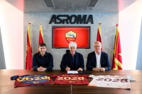 У Довбика новий тренер: «Рома» підписала контракт