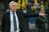 Перша звитяга Анчелотті. Бразилія здолала Парагвай і отримала путівку на ЧС