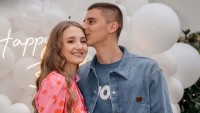 Миколенко з маленькою донькою на березі моря: миле відео 