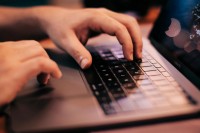 Чи сертифіковані онлайн казино в Україні?