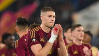 Скільки Довбик заробляє у «Ромі»: клуб підвищив зарплату футболістам