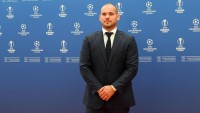 Таких, як він, більше немає. Відомий колишній футболіст вважає, що його позиція на полі поступово зникає