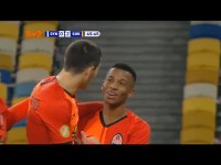 Динамо - Шахтер - 0:2. Гол: Сантос (66')