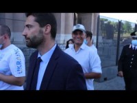 ШЕВА В РИМІ: ФОТОГРАФУЄТЬСЯ З ІТАЛІЙЦЯМИ, РОЗМОВЛЯЄ З МАЛИНОВСЬКИМ, ФІЛЬМУЄ СТАРЕ МІСТО | VZBIRNA